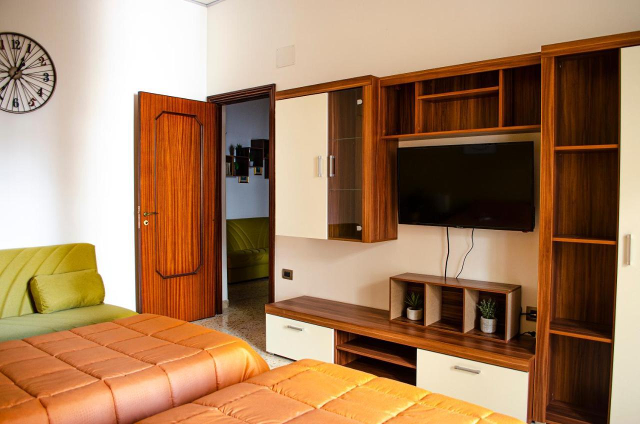 Primopiano Holiday House Salerno Buitenkant foto